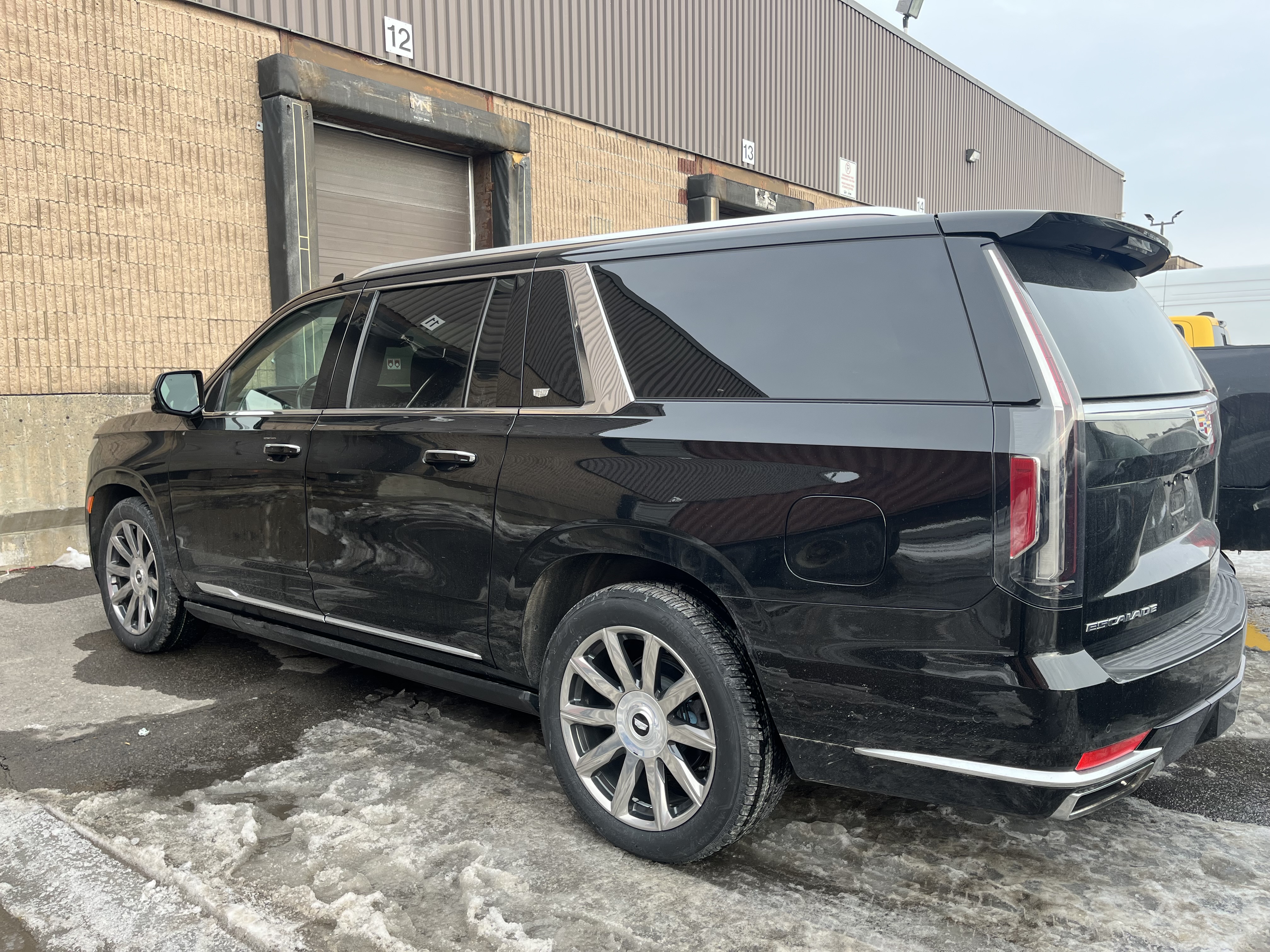 Vehicle photo 3