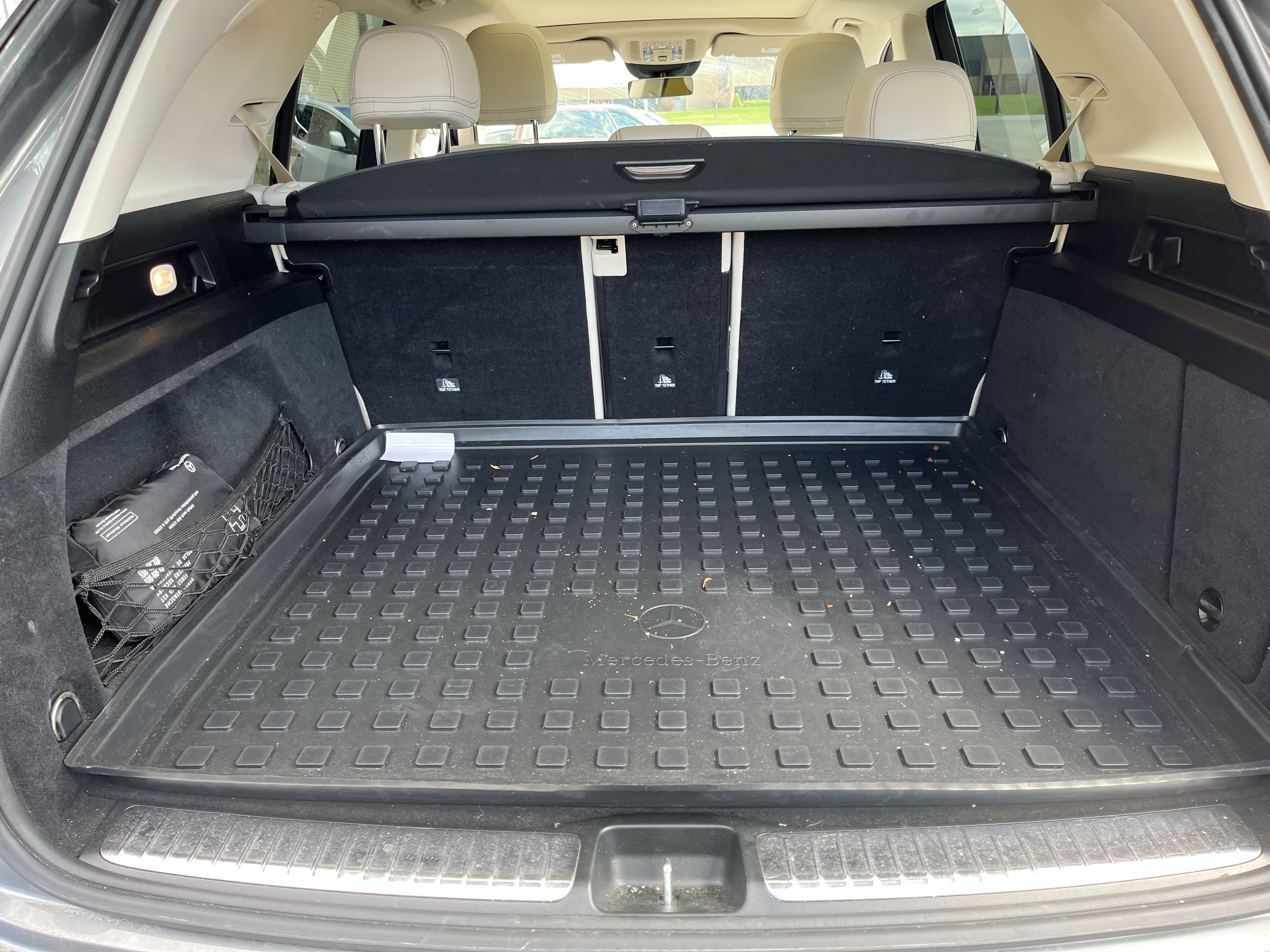 Vehicle photo 6