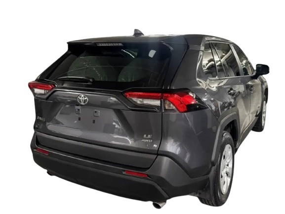 Vehicle photo 4